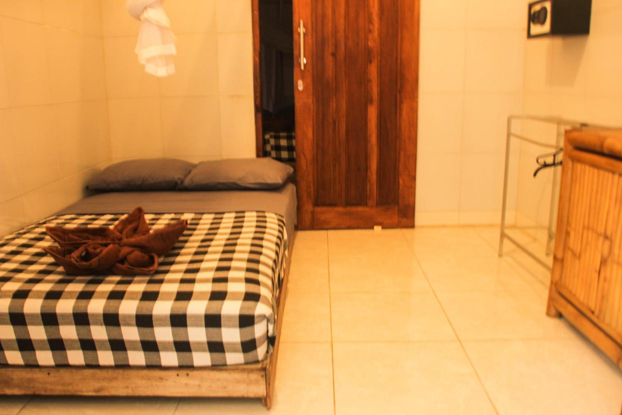 Seabreeze Hostel Bali Canggu  Exterior photo
