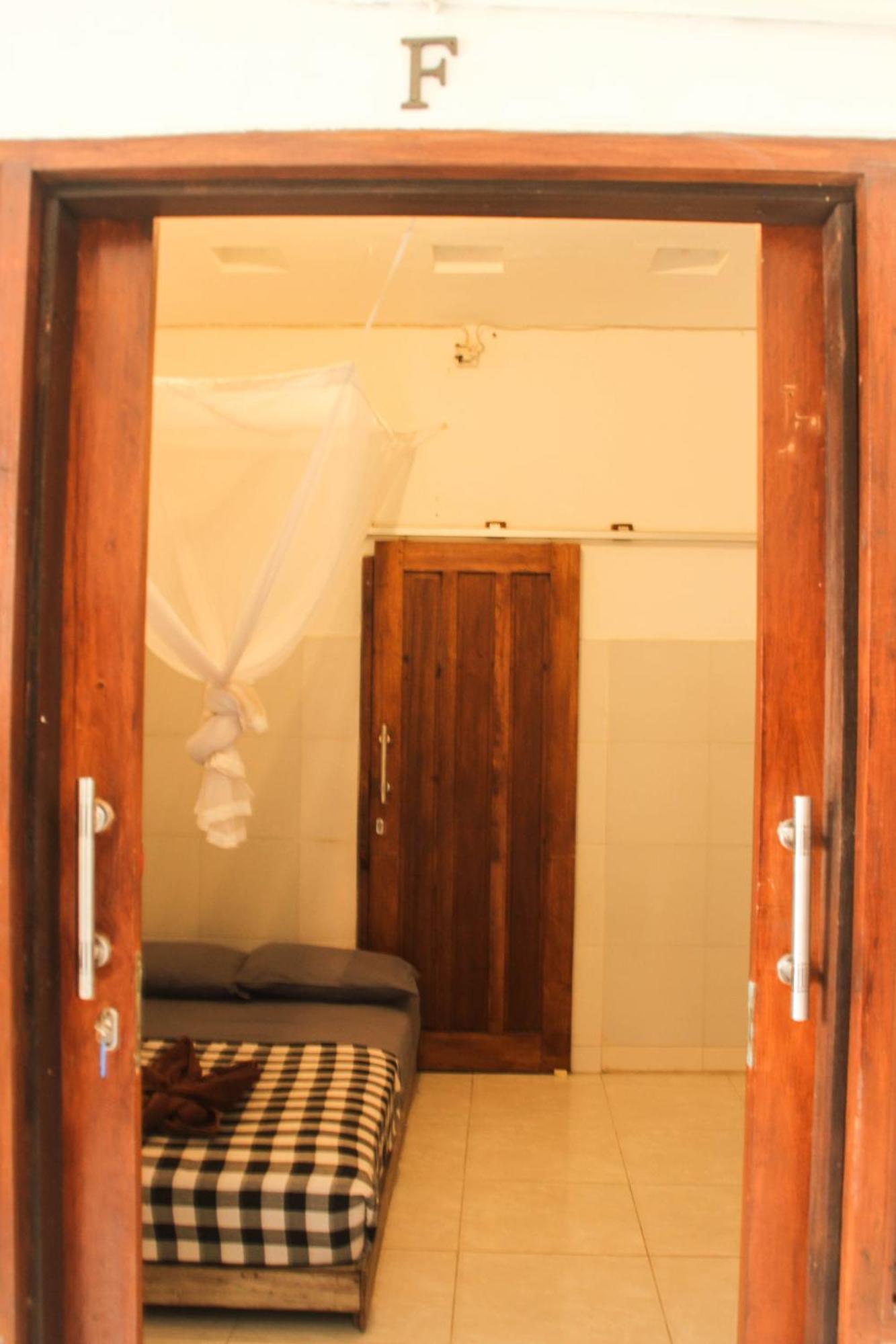 Seabreeze Hostel Bali Canggu  Exterior photo